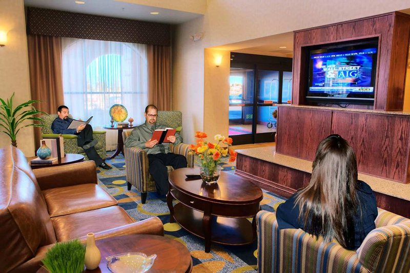 Hampton Inn-Lancaster - Lancaster, CA