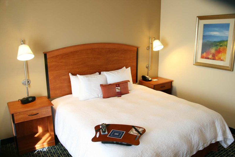 Hampton Inn-Lancaster - Lancaster, CA