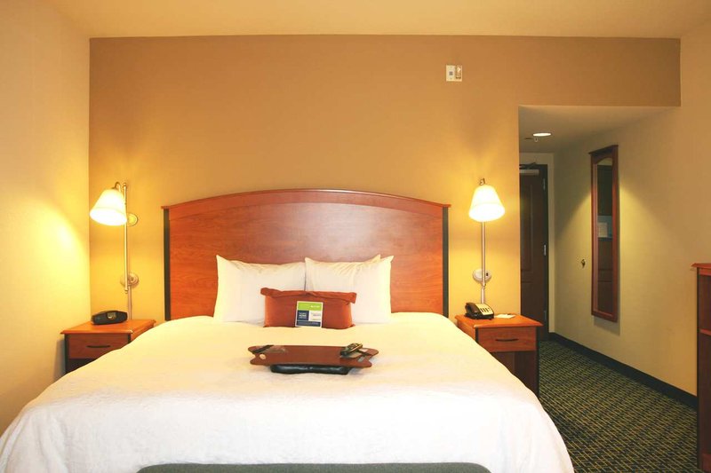 Hampton Inn-Lancaster - Lancaster, CA
