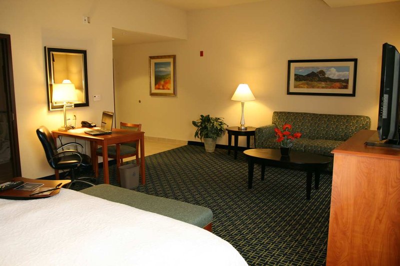 Hampton Inn-Lancaster - Lancaster, CA
