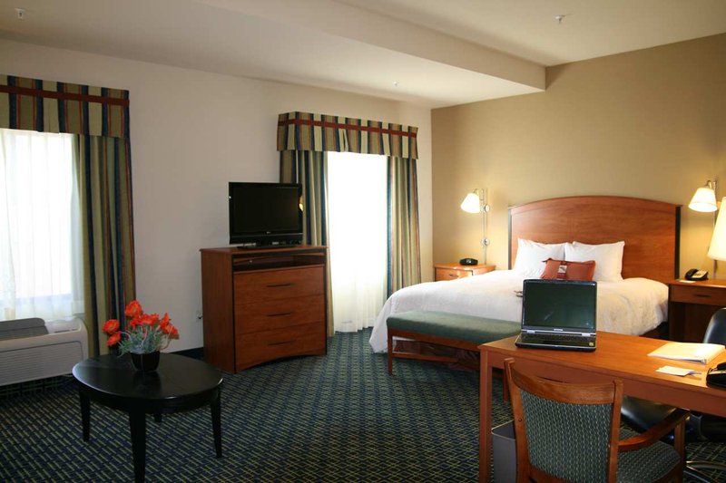 Hampton Inn-Lancaster - Lancaster, CA