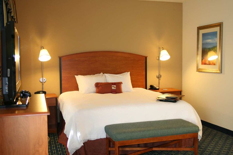 Hampton Inn-Lancaster - Lancaster, CA