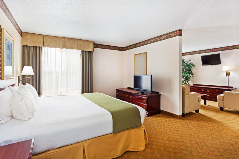 Holiday Inn Express-Southwest - Nicholasville, KY