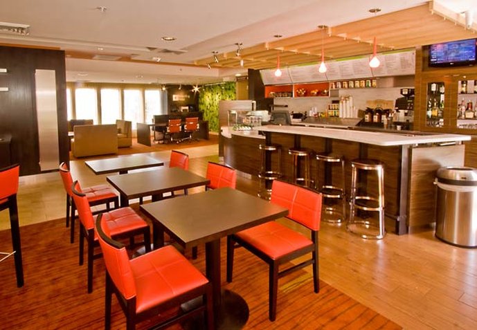 Courtyard By Marriott Lansing - Lansing, MI