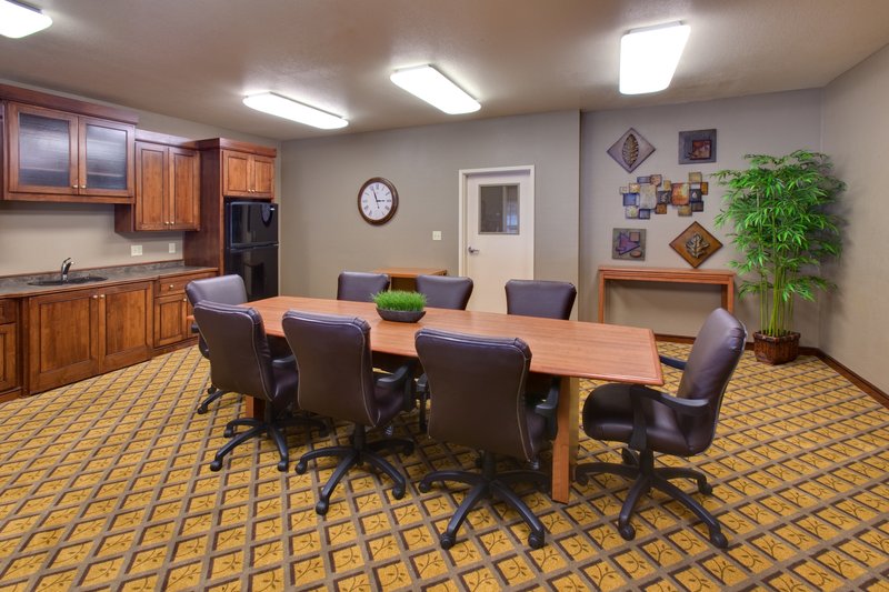 Candlewood Suites Bloomington-Normal - Colfax, IL