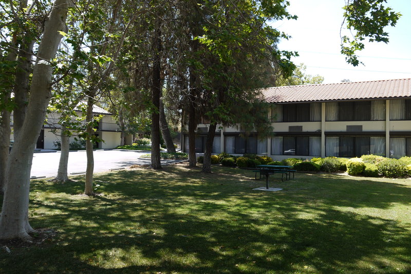 BEST WESTERN Valencia Inn