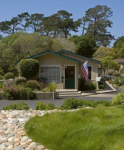 Sea Breeze Inn - Pacific Grove, CA