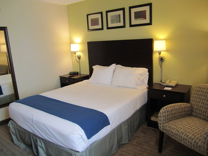 Holiday Inn Express BOSTON
