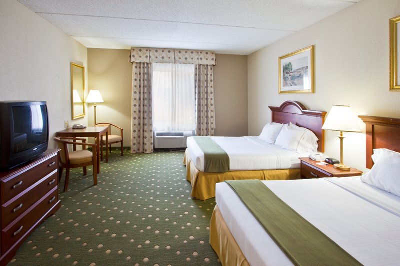 HOLIDAY INN EXPRESS-LIVE OAK - Live Oak, FL