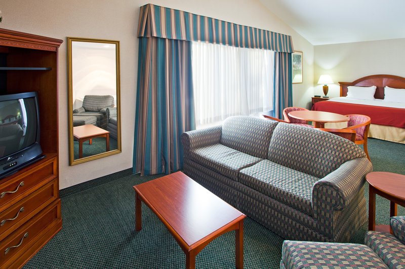 Holiday Inn Express & Suites WATERFORD - Waterford, MI