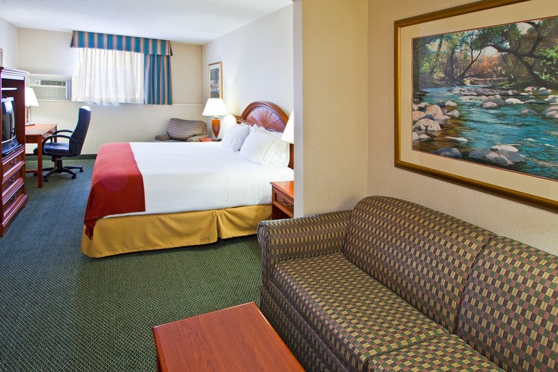 Holiday Inn Express & Suites WATERFORD - Waterford, MI