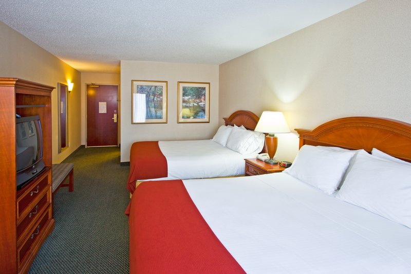 Holiday Inn Express & Suites WATERFORD - Waterford, MI