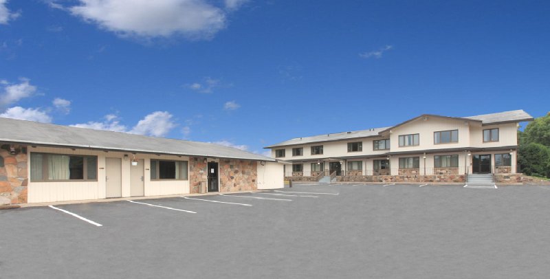 Americas Best Value Inn - Hinckley, MN
