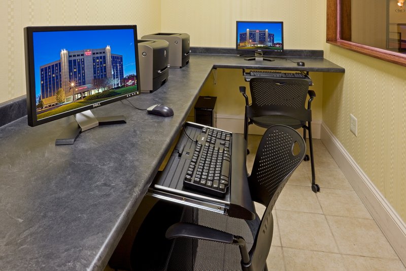 Crowne Plaza Philadelphia-Cherry Hill - Cherry Hill, NJ