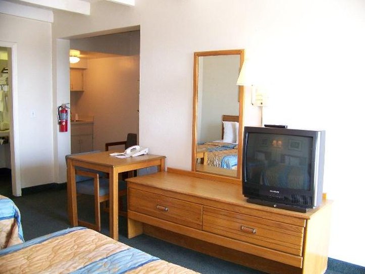 Americas Best Value Inn - Winter Garden, FL