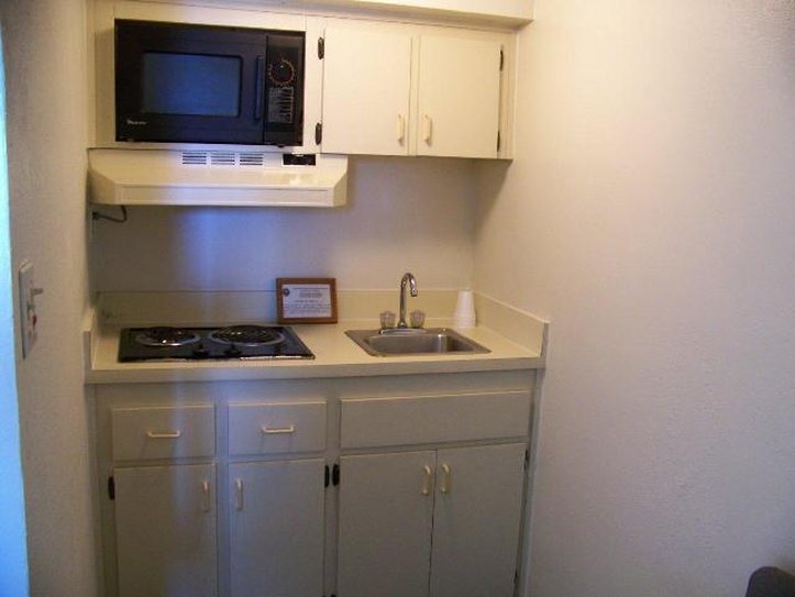 Americas Best Value Inn - Winter Garden, FL
