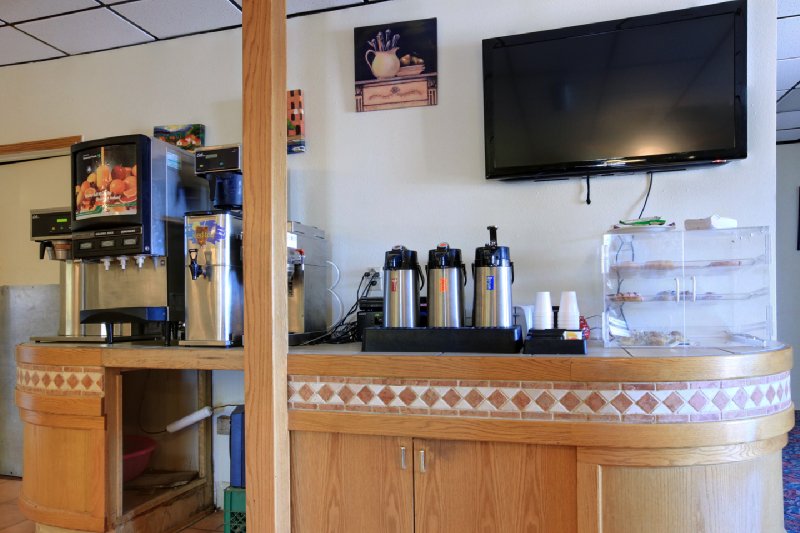 Americas Best Value Inn - La Junta, CO