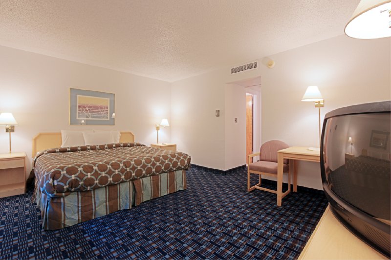 Americas Best Value Inn - La Junta, CO