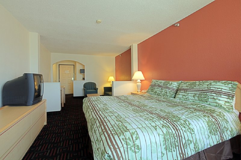 Americas Best Value Inn - La Junta, CO