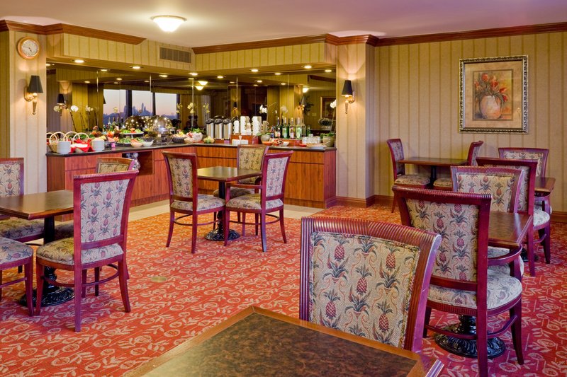 Crowne Plaza Philadelphia-Cherry Hill - Cherry Hill, NJ