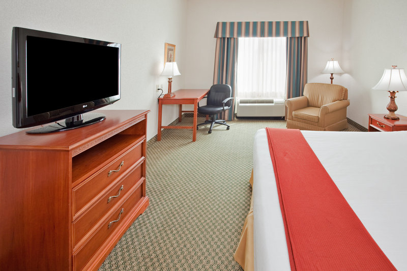 Holiday Inn Express & Suites WALTERBORO I-95 - Walterboro, SC