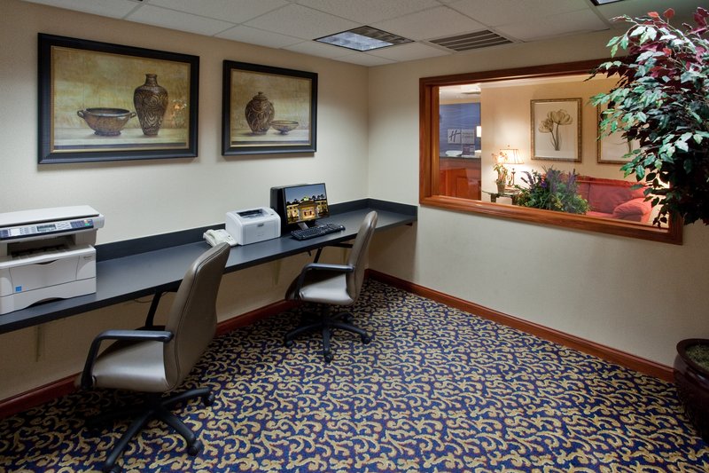 Holiday Inn Express & Suites WALTERBORO I-95 - Walterboro, SC