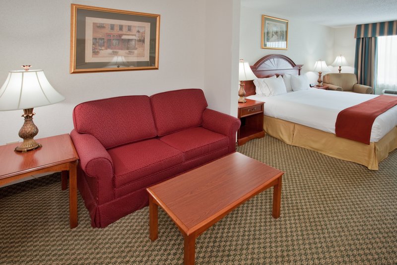 Holiday Inn Express & Suites WALTERBORO I-95 - Walterboro, SC