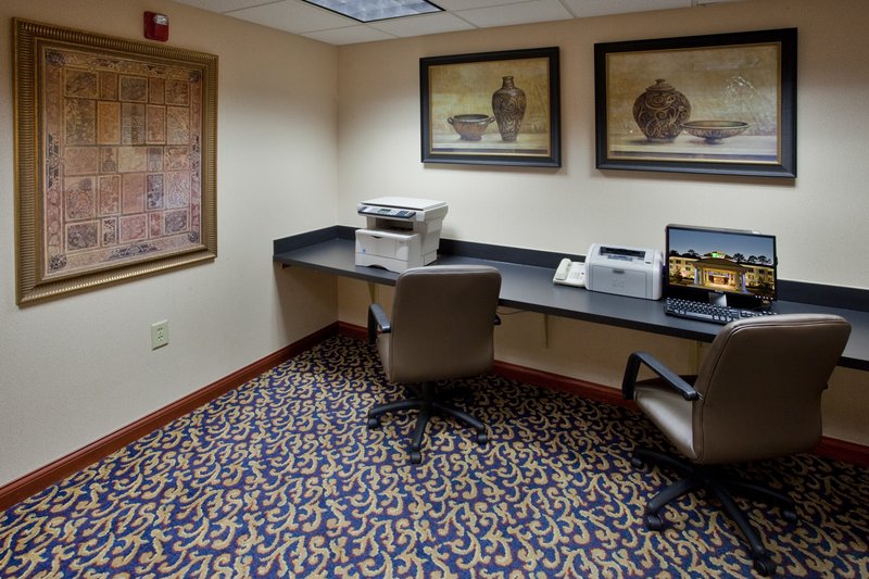 Holiday Inn Express & Suites WALTERBORO I-95 - Walterboro, SC