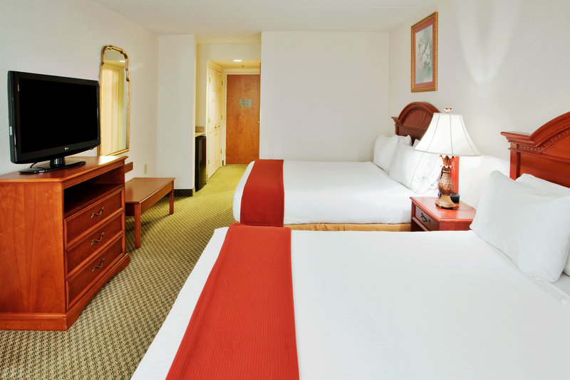Holiday Inn Express & Suites WALTERBORO I-95 - Walterboro, SC