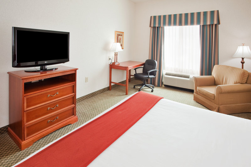 Holiday Inn Express & Suites WALTERBORO I-95 - Walterboro, SC