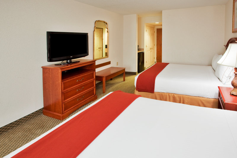 Holiday Inn Express & Suites WALTERBORO I-95 - Walterboro, SC