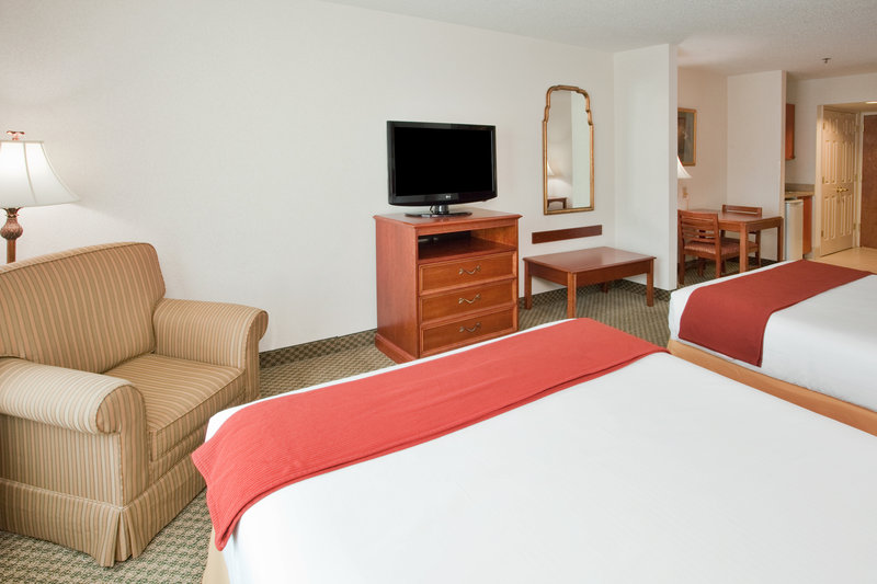 Holiday Inn Express & Suites WALTERBORO I-95 - Walterboro, SC