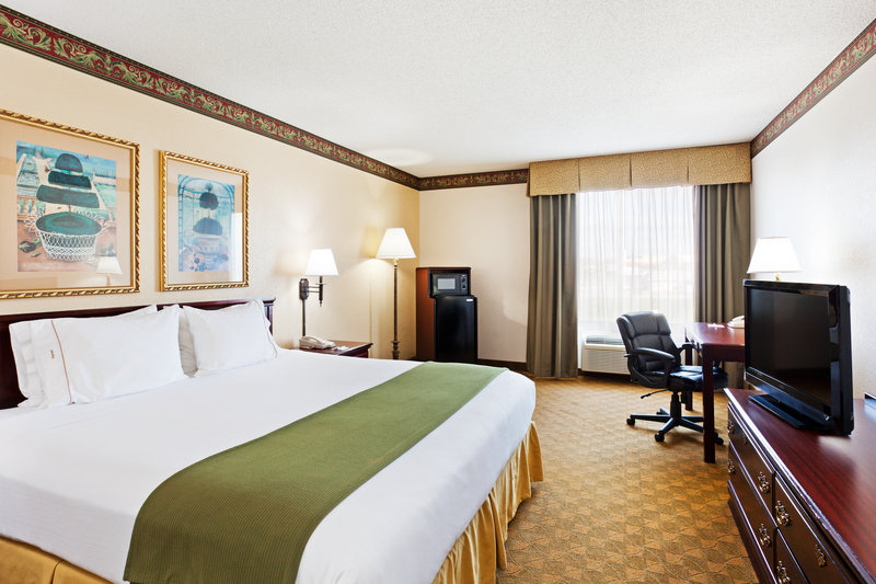 Holiday Inn Express-Southwest - Nicholasville, KY