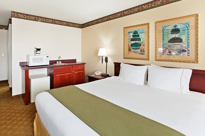 Holiday Inn Express-Southwest - Nicholasville, KY