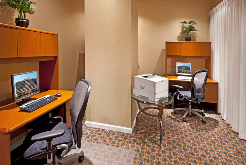 Doubletree By Hilton Hotel Jacksonville Riverfront - Jacksonville, FL