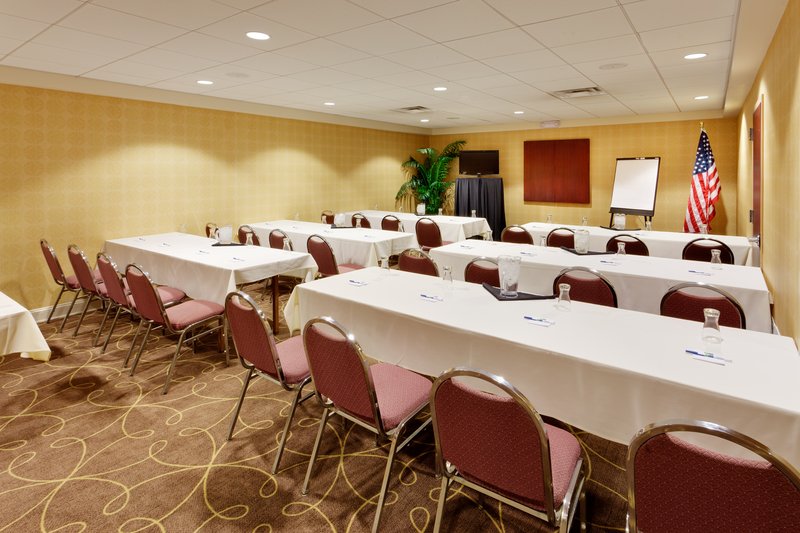 Holiday Inn Express & Suites LATHAM - Albany, NY