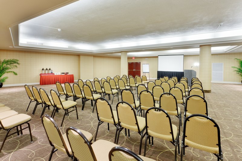 Holiday Inn Express & Suites LATHAM - Albany, NY