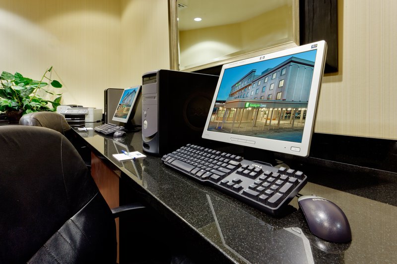 Holiday Inn Express & Suites LATHAM - Albany, NY