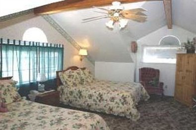Canyon Country Inn Bed & Breakfast - Williams, AZ