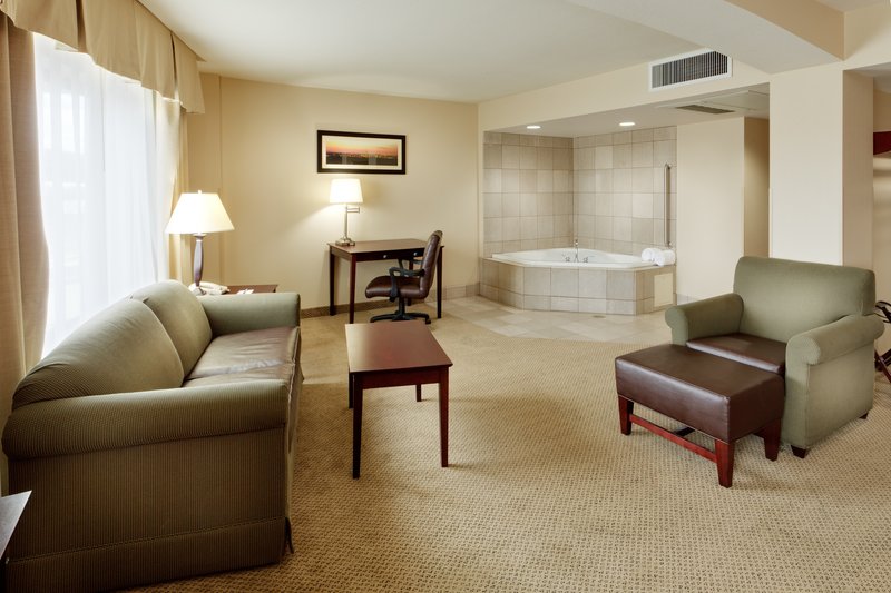 Holiday Inn Express & Suites LATHAM - Albany, NY