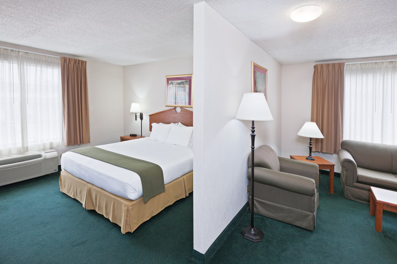 Holiday Inn Express & Suites VINITA - Quapaw, OK