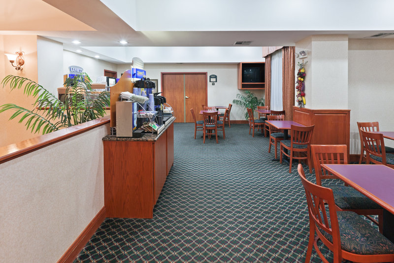 Holiday Inn Express & Suites VINITA - Quapaw, OK