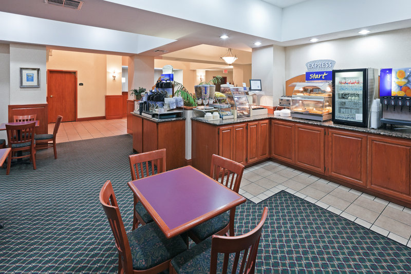 Holiday Inn Express & Suites VINITA - Quapaw, OK