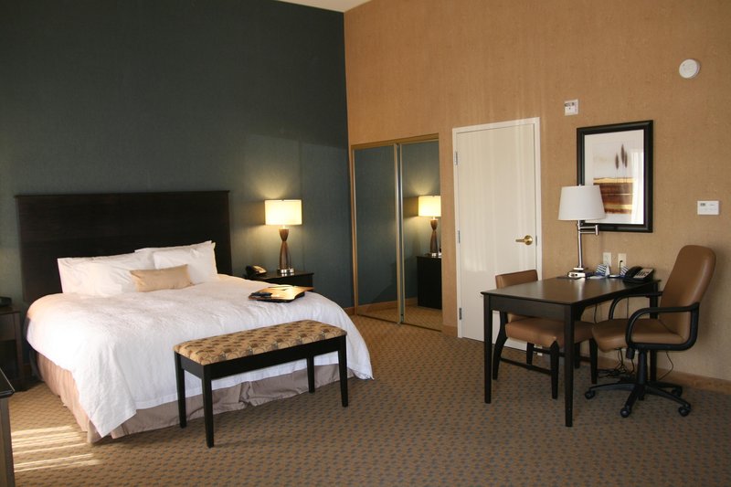 Hampton Inn & Suites Barstow - Barstow, CA