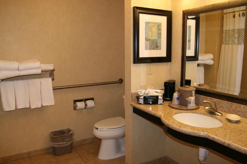 Hampton Inn & Suites Barstow - Barstow, CA
