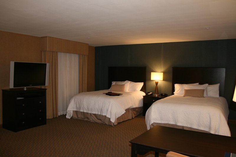 Hampton Inn & Suites Barstow - Barstow, CA