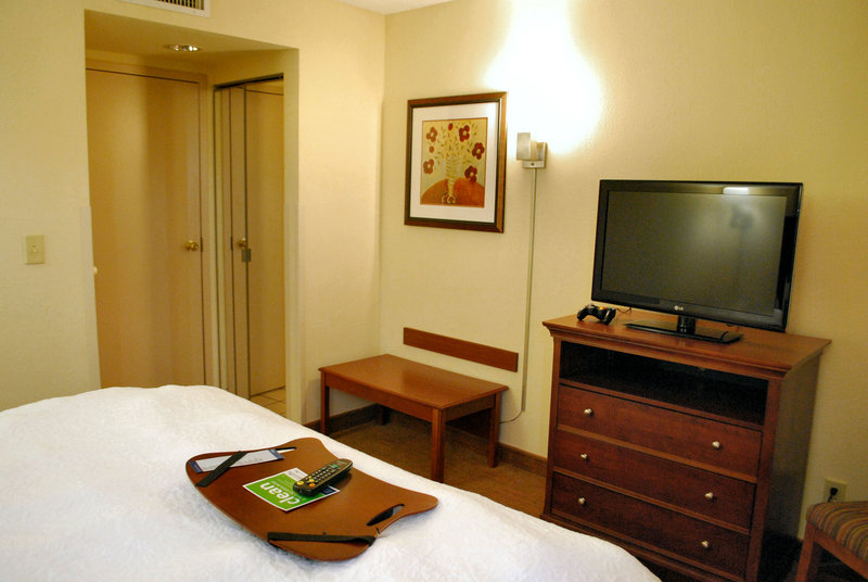 Hampton Inn Raleigh-Capital Blvd. North - Raleigh, NC