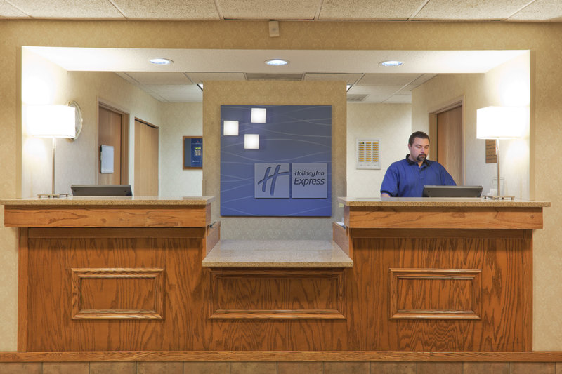 HOLIDAY INN EXPRESS-PORTAGE - Portage, IN