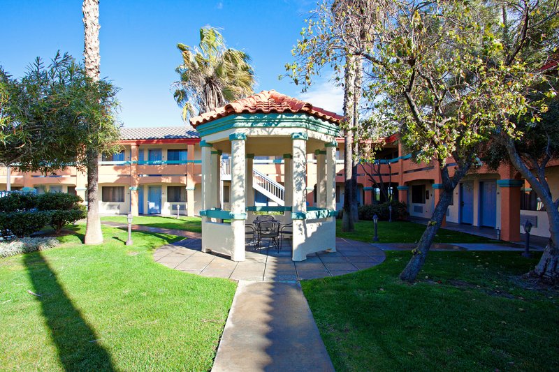 Holiday Inn Express Santa Nella - Riverbank, CA