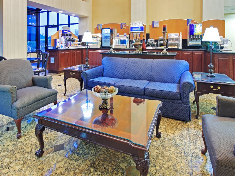 Holiday Inn Express SOUTHAVEN (MEMPHIS INTL ARPT) - Southaven, MS
